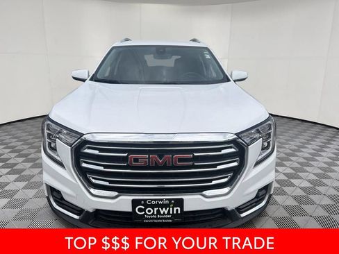 Used 2024 GMC Terrain SLT AWD/4WD image 2