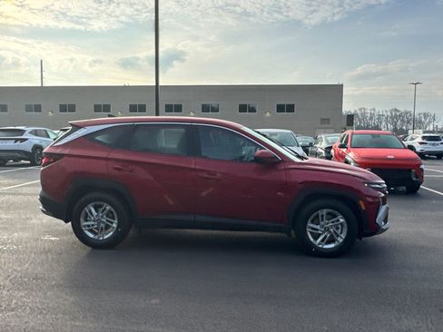 New 2026 Hyundai Tucson SE image 6