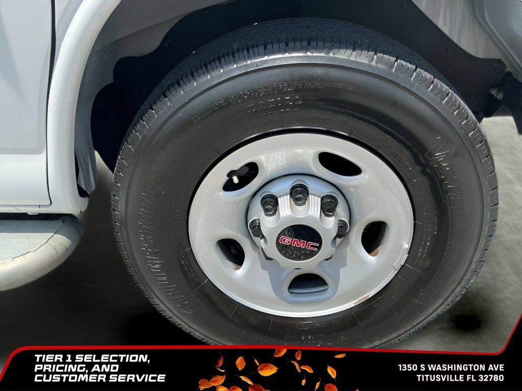 Used 2025 GMC Savana 2500 w/ Driver Convenience Package RWD image 16