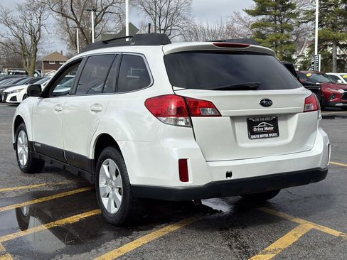 Used 2011 Subaru Outback 2.5i Premium image 5