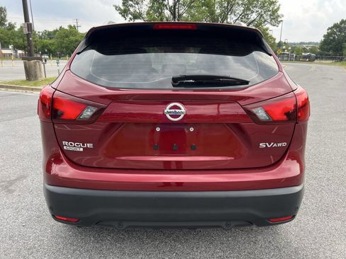 Used 2019 Nissan Rogue Sport SV w/ Technology Package image 5