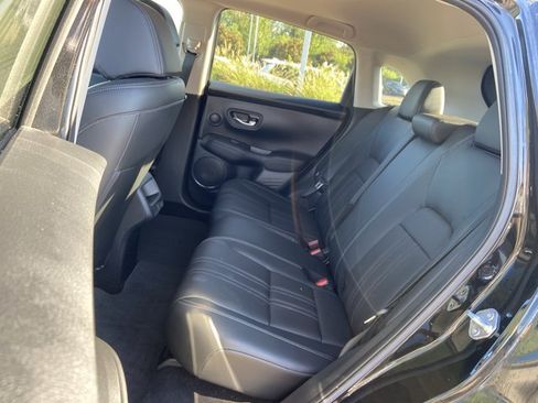 Used 2023 Honda HR-V EX-L image 16