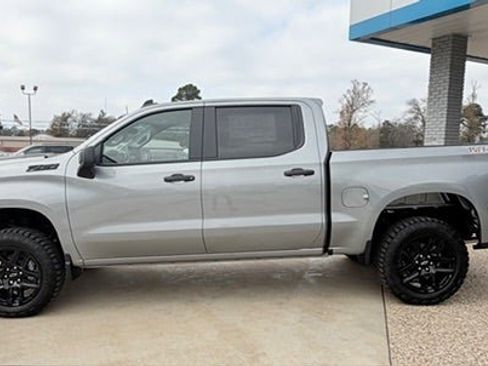 New 2026 Chevrolet Silverado 1500 Custom Trail Boss w/ LPO, Dark Essentials Package AWD/4WD image 4