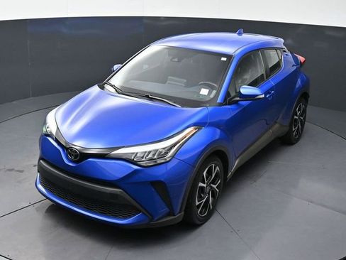 Used 2021 Toyota C-HR XLE image 10