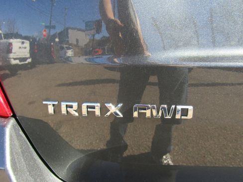 Used 2020 Chevrolet Trax LS w/ Tint and Cruise Package image 8