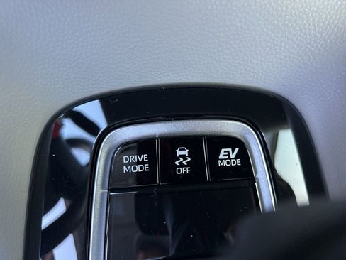 New 2026 Toyota Corolla LE image 7