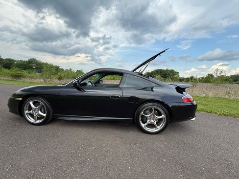 Used 2002 Porsche 911 Targa RWD image 32