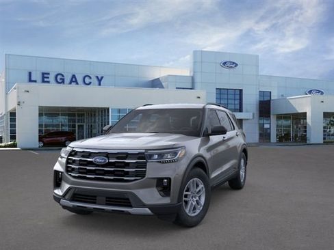 New 2026 Ford Explorer Active RWD image 2