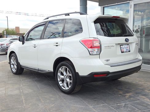 Used 2017 Subaru Forester 2.5i Touring image 4