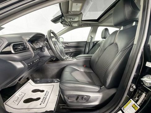 Used 2024 Toyota Camry XLE FWD image 19