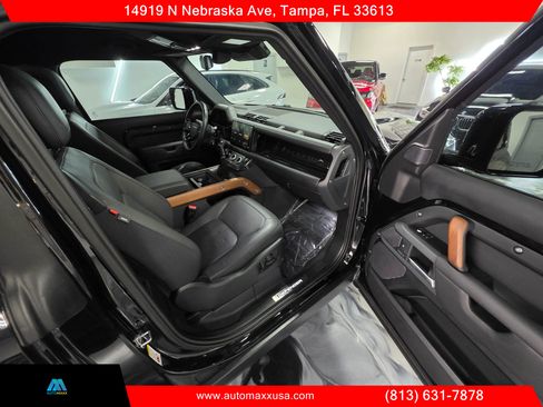Used 2023 Land Rover Defender 90 X image 35