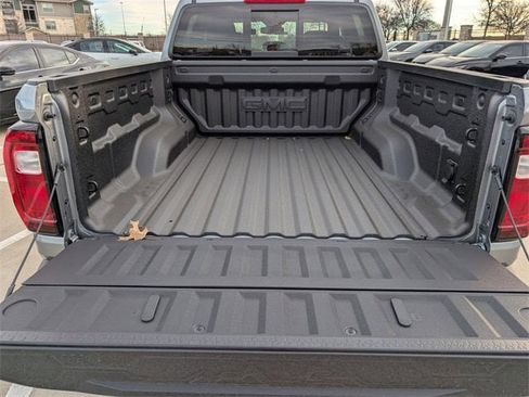 New 2026 GMC Canyon AT4 image 21