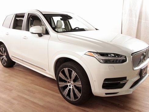 Used 2023 Volvo XC90 T8 Plus w/ Protection Package Premier image 3