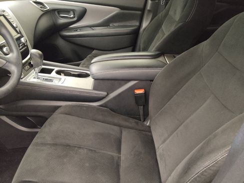 Used 2019 Nissan Murano S FWD image 17