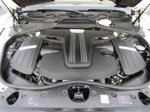 Used 2017 Bentley Flying Spur V8 image 53