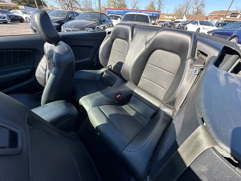 Used 2020 Ford Mustang Premium image 13