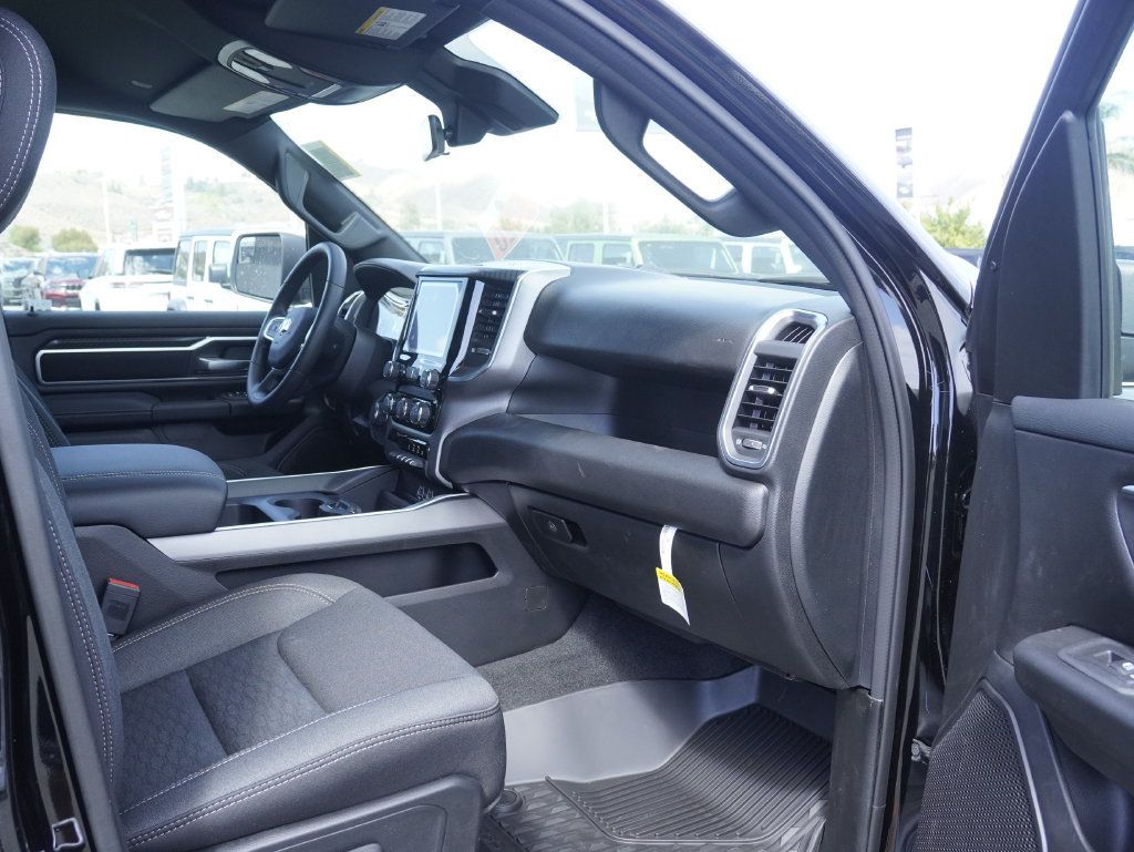 New 2026 RAM 1500 Big Horn AWD/4WD image 30