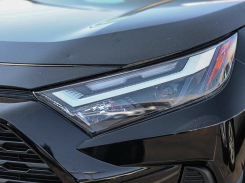 Certified 2022 Toyota RAV4 XLE w/ Convenience Package FWD image 22
