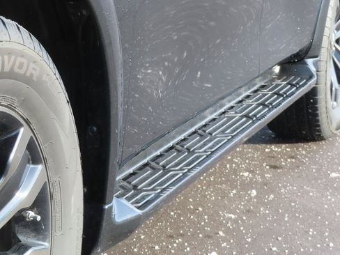 Used 2018 Nissan Armada Platinum w/ Cargo Package image 10