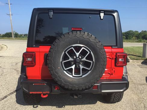 Used 2024 Jeep Wrangler Unlimited Rubicon AWD/4WD image 8