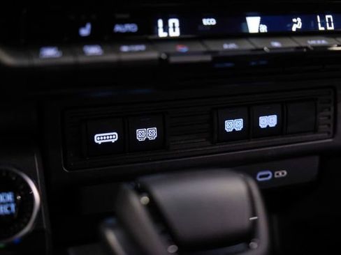 Used 2025 Toyota Land Cruiser image 35