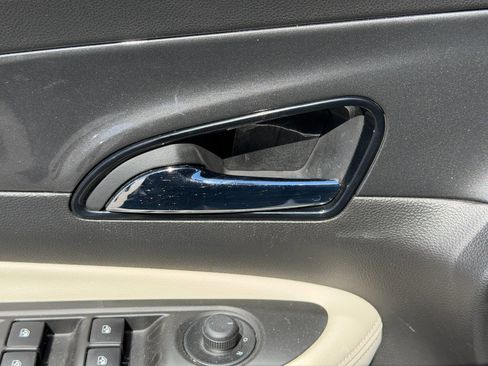 Used 2017 Buick Encore Sport Touring w/ Safety Package FWD image 18
