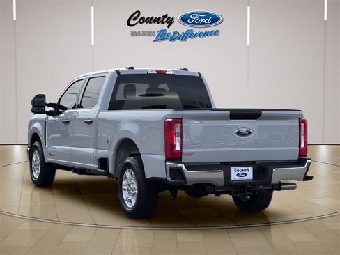 New 2026 Ford F250 XLT image 22