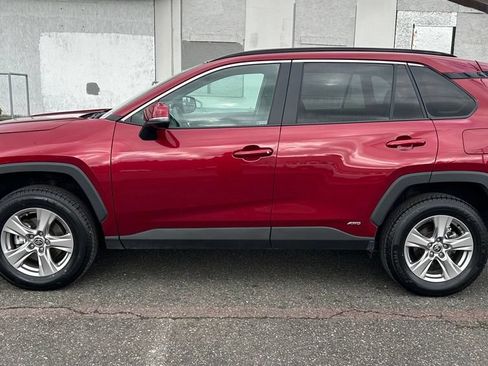 Certified 2025 Toyota RAV4 XLE w/ Convenience Package AWD/4WD image 8