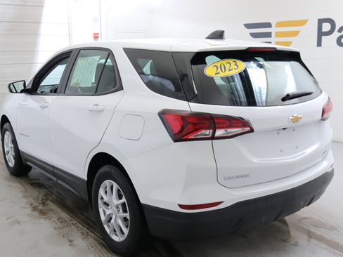 Used 2023 Chevrolet Equinox LS image 6
