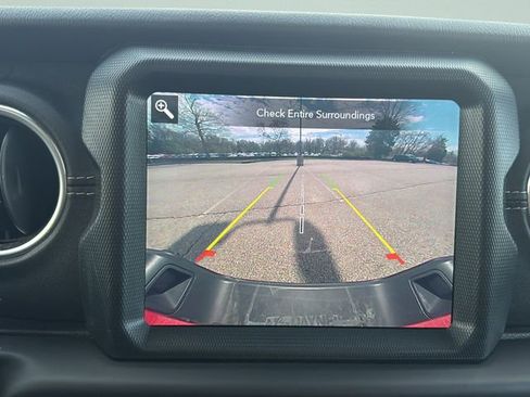 Used 2020 Jeep Gladiator Overland image 25