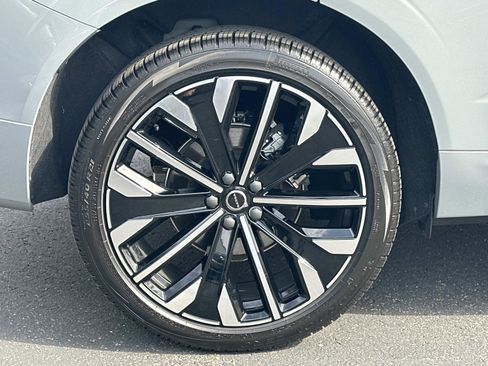 Certified 2026 Volvo XC60 B5 Ultra w/ Protection Package Premier image 27