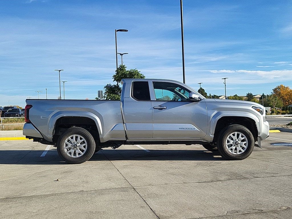 Used 2026 Toyota Tacoma SR5 w/ SR5 Upgrade Package AWD/4WD image 9