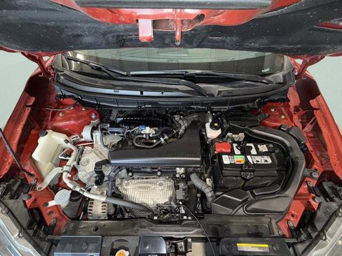 Used 2020 Nissan Rogue SL w/ Premium Package image 43