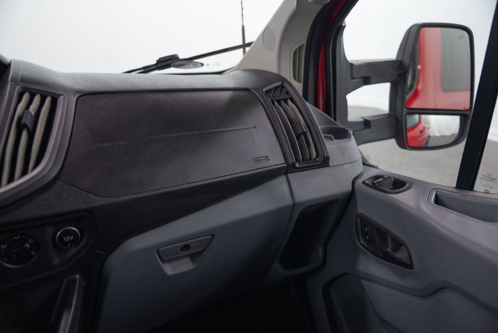 Used 2018 Ford Transit 150 XL RWD image 21