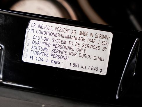 Used 1995 Porsche 911 Carrera RWD image 47