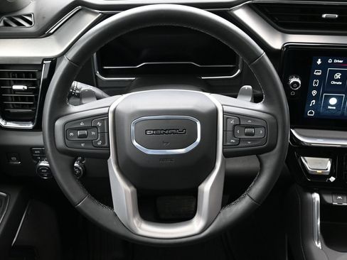 Used 2024 GMC Sierra 1500 Denali w/ Denali Reserve Package AWD/4WD image 15