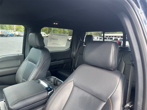 New 2025 Ford F150 Lariat w/ Equipment Group 501A Mid image 18
