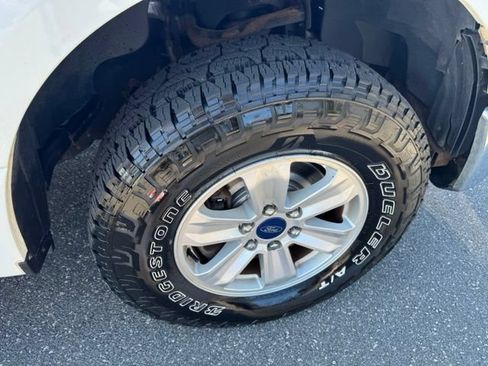Used 2015 Ford F150 XLT AWD/4WD image 11
