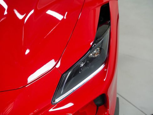 Used 2021 Ferrari F8 Tributo RWD image 15