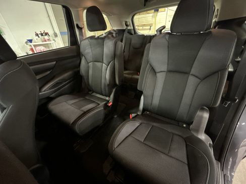 Used 2023 Subaru Ascent Premium w/ Convenience Package image 25