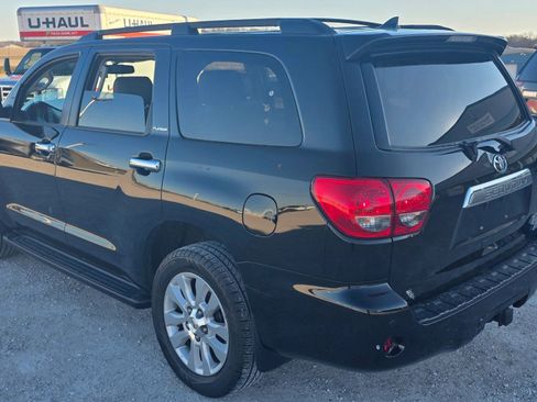 Used 2014 Toyota Sequoia Platinum image 5