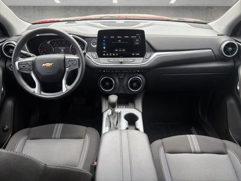 Certified 2024 Chevrolet Blazer LT w/ Convenience Package FWD image 24