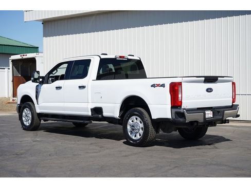 Used 2024 Ford F250 XLT image 5