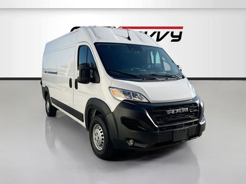 Used 2024 RAM ProMaster 2500 w/ Safety Group FWD image 1