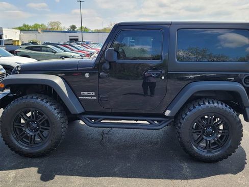 Used 2015 Jeep Wrangler Sport w/ Quick Order Package 24S AWD/4WD image 3