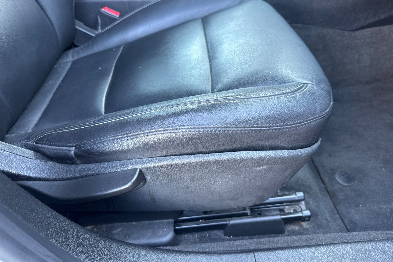 Used 2015 Chevrolet Volt Premium w/ Premium Trim Package FWD image 24