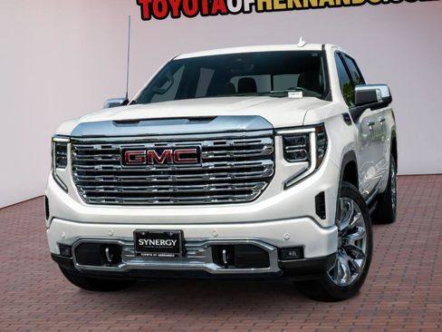 Used 2023 GMC Sierra 1500 Denali w/ Denali Reserve Package AWD/4WD image 1