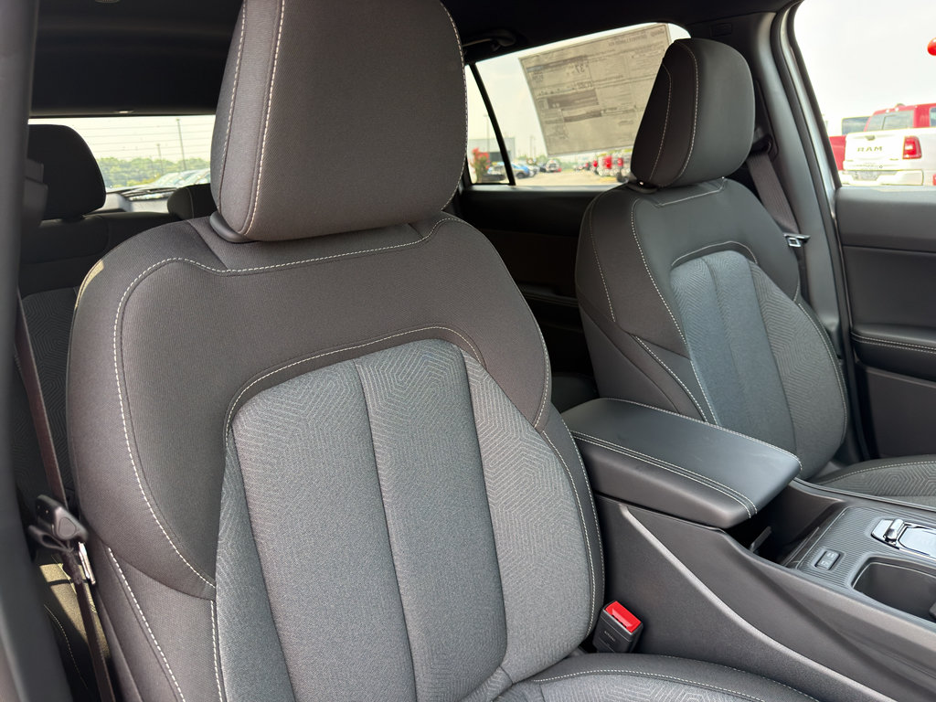 New 2026 Jeep Cherokee Laredo AWD/4WD image 21