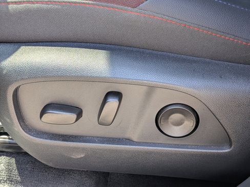 Used 2026 Chevrolet Equinox RS w/ Convenience Package III FWD image 22
