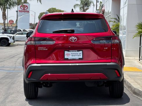 Certified 2026 Toyota Corolla Cross LE w/ Moonroof Package FWD image 6